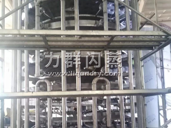 真空型鈦材盤式干燥機管路連接